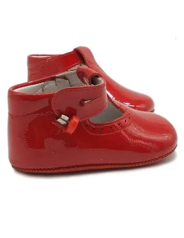 850 Soft Red Pram Shoe